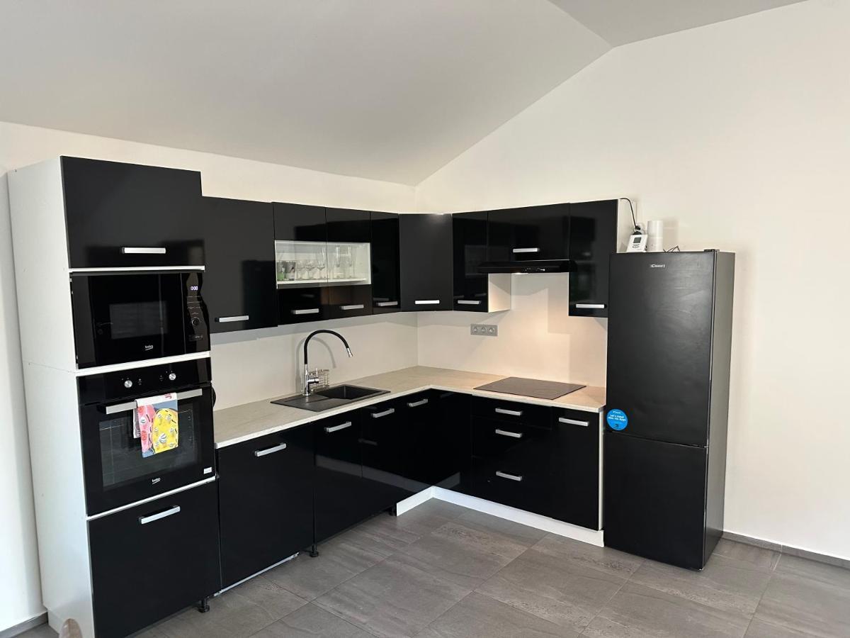 Apartman Byt 75M2 Klid Priroda Pro Rodinu Praga Zewnętrze zdjęcie