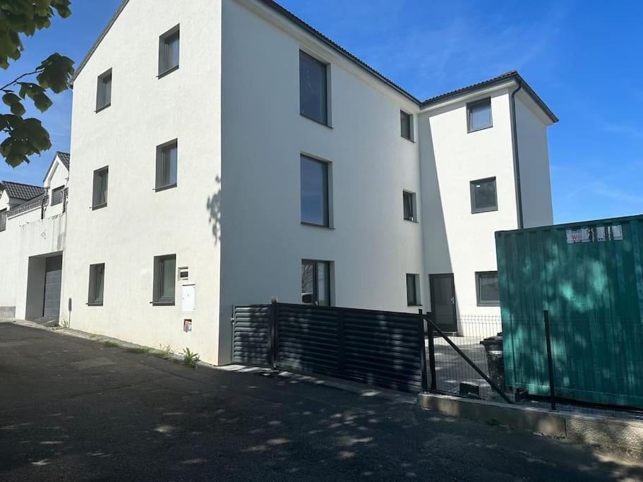 Apartman Byt 75M2 Klid Priroda Pro Rodinu Praga Zewnętrze zdjęcie