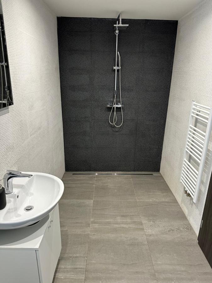 Apartman Byt 75M2 Klid Priroda Pro Rodinu Praga Zewnętrze zdjęcie
