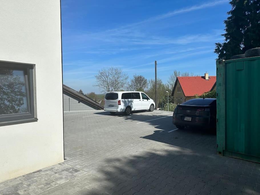 Apartman Byt 75M2 Klid Priroda Pro Rodinu Praga Zewnętrze zdjęcie